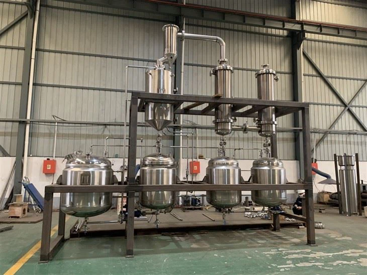 Industrial Vacuum Evaporator